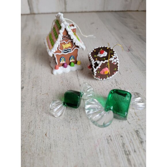 Gingerbread house green candy ornament Xmas tree set - Picture 6 of 7